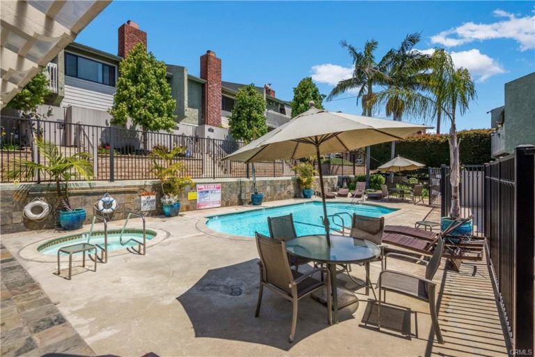 Golden Hills Townhomes Redondo Beach