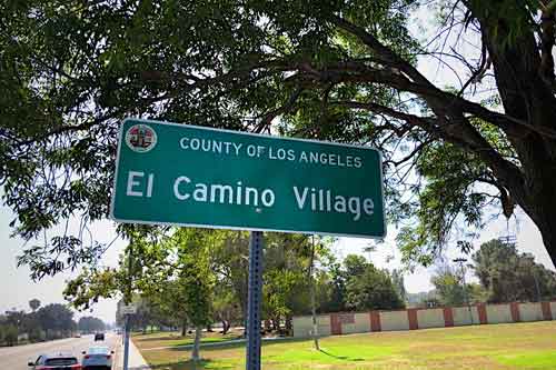 El Camino Village sign