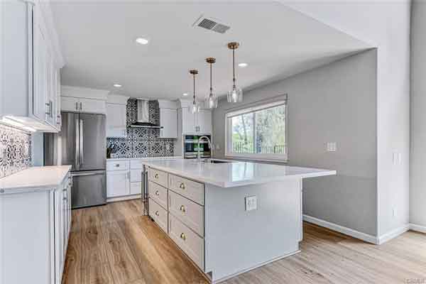 Luxury kitchen in Manhattan Village